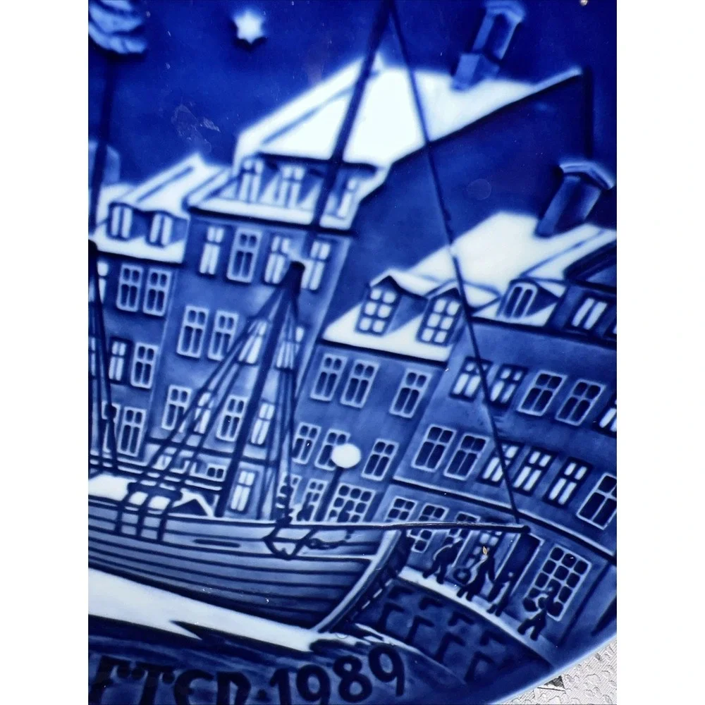 Bing & Grondahl 1989 Annual‎ Christmas Plate 